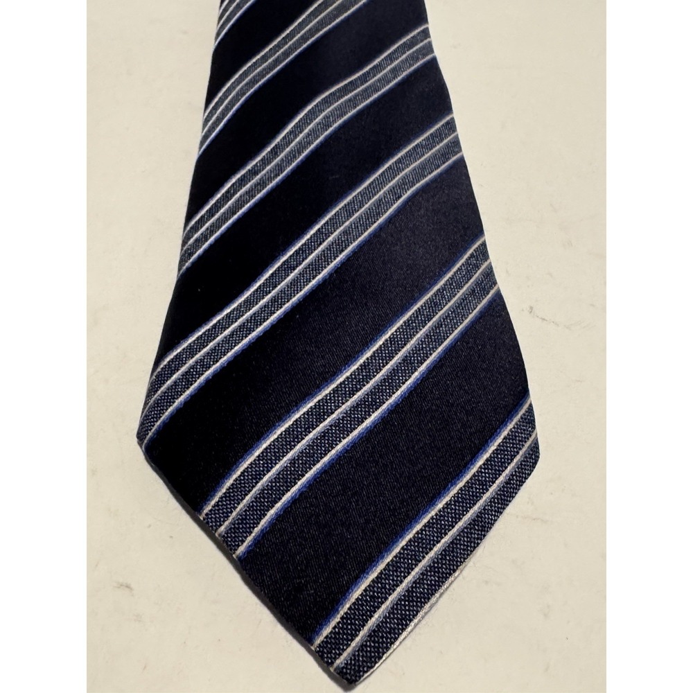 Isaia Napoli Silk Striped Classic Neck Tie Navy Classic